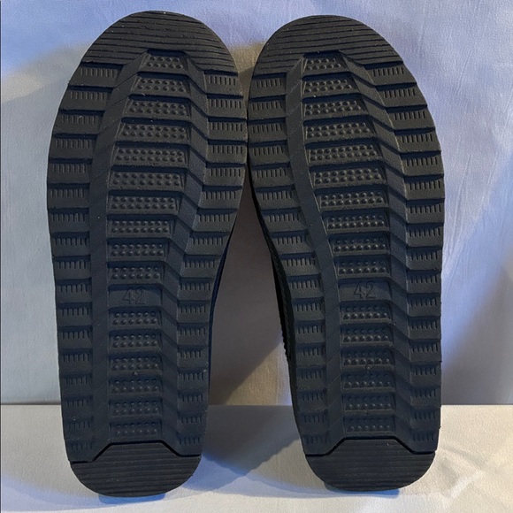 NWOT black faux suede faux fur lining slip on comfy rubber sole slippers size 8 - Picture 7 of 16